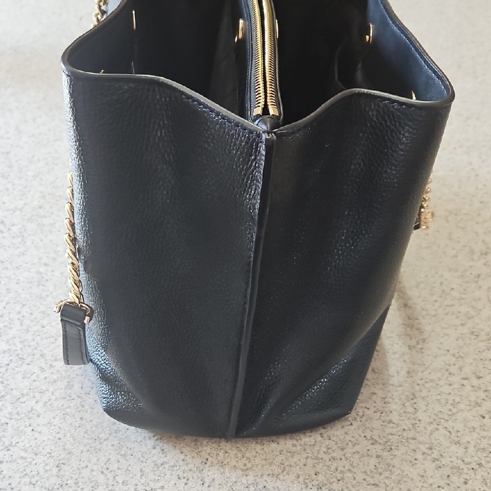Michael Kors Black Shoulder Bag with Gold Accents - Picture 7 of 8